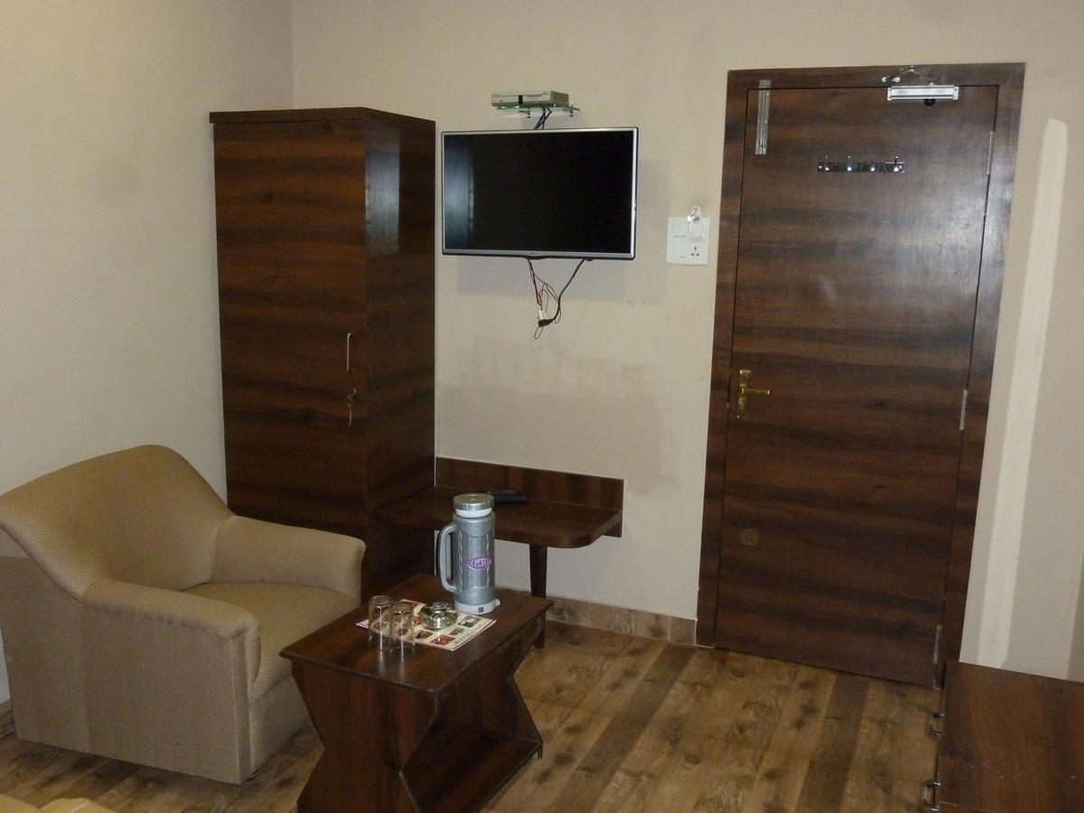 Hotel Regal Palace 뭄바이 외부 사진