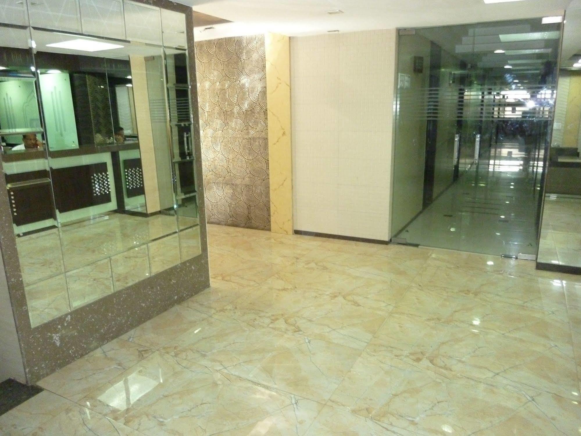 Hotel Regal Palace 뭄바이 외부 사진